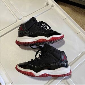 Nike Air Jordan 11 2019 Bred Retro 378039-061 Black Basketball Sz 11C